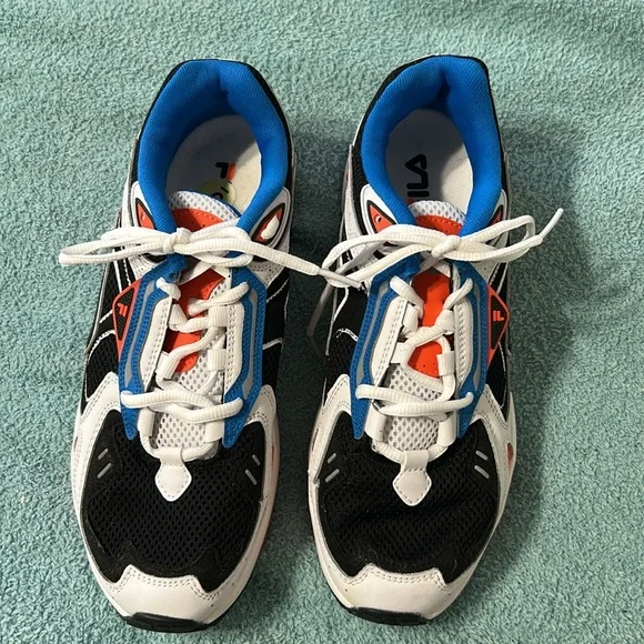 FILA New Limited Edition - Picture 2 of 7